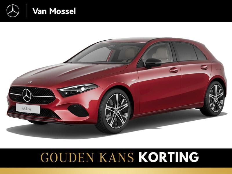 Rood Nieuw 2025 Mercedes A250 Luxury Hatchback | € 49.226 - Afbeelding 1/3