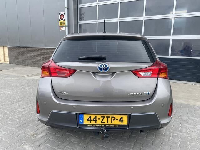 Occasion Toyota Auris Executive 136 PK (100 kW) 2013 Bruin Hatchback
