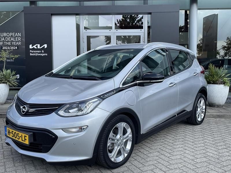 Grijs Gebruikt 2020 Opel Ampera Business Hatchback | € 16.945 (Eerlijke prijs) - Afbeelding 1/4