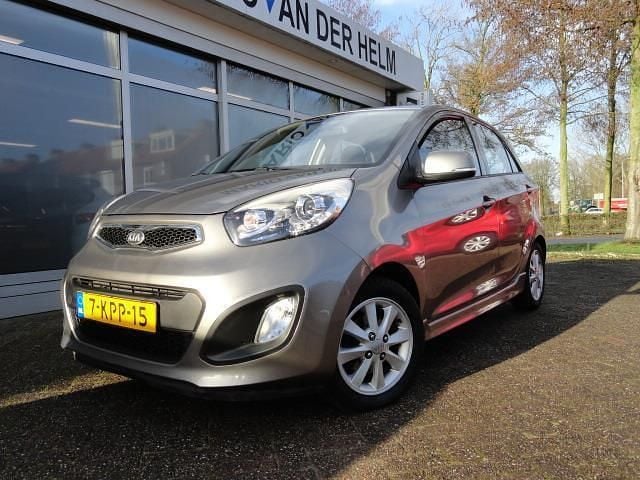 Grijs (metallic) Occasion 2013 Kia Picanto Plus Hatchback | € 9.950 (Eerlijke prijs) - Afbeelding 1/4