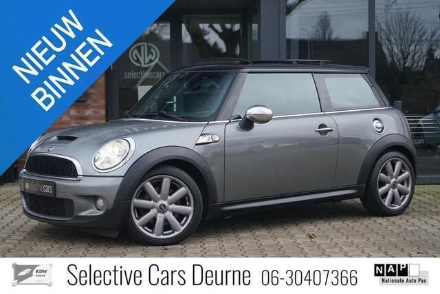 Grijs, metallic lak Gebruikt 2009 Mini Cooper S Chili Hatchback | € 4.900 (Super prijs) - Afbeelding 1/4