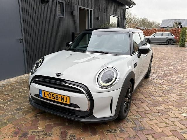 Occasion Mini Cooper Classic 2021 Zilver Hatchback
