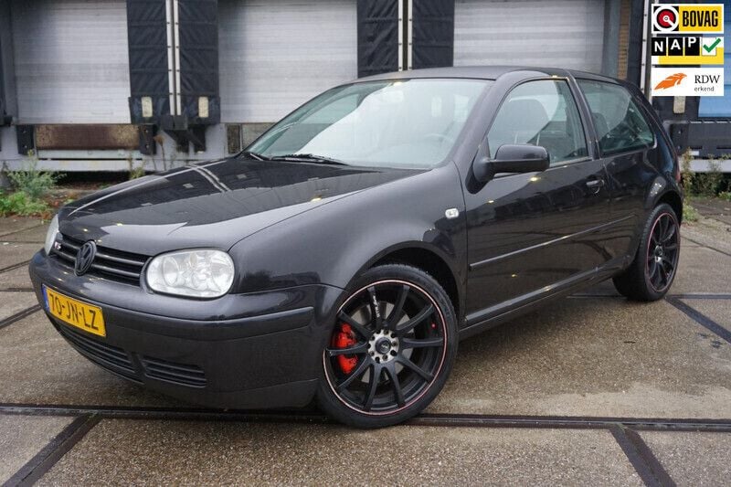 Zwart Gebruikt 2002 VW Golf IV Highline Hatchback | € 2.795 (Eerlijke prijs) - Afbeelding 1/3