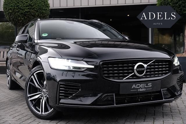 Zwart Gebruikt 2022 Volvo V60 Plus Stationwagen | € 37.495 (Super prijs) - Afbeelding 1/4
