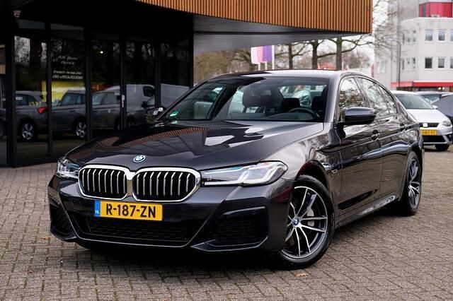 Occasion BMW 530e M Sport 184 PK (135 kW) 2022 Grijs (metallic) Sedan