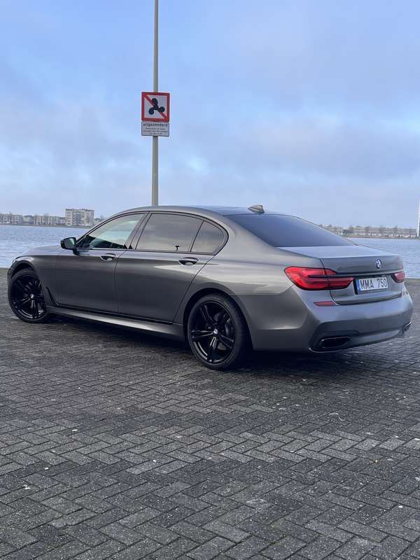 Gebruikt 2016 BMW 750L Sedan | € 23.500 (Goede deal) - Afbeelding 1/4