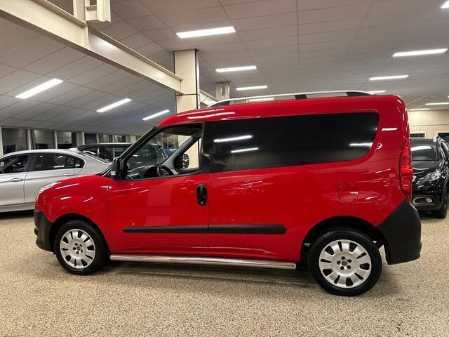 Occasion Fiat Doblò 95 PK (69 kW) 2010 Rood MPV