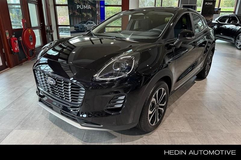 Zwart Nieuw 2025 Ford Puma Titanium SUV | € 29.065 (Super prijs) - Afbeelding 1/3