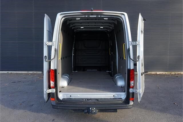 Occasion MAN TGE 165 PK (121 kW) 2024 Zilver (metallic) Van