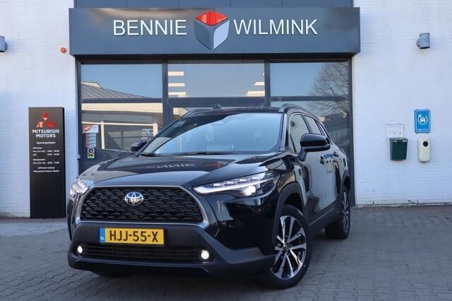 Zwart Gebruikt 2024 Toyota Corolla Hybrid Style MPV | € 35.995 (Duur) - Afbeelding 1/4