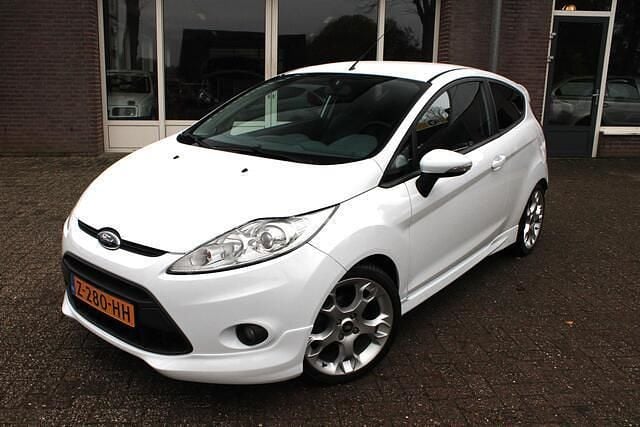 Wit Occasion 2010 Ford Fiesta Sport Hatchback | € 6.300 (Eerlijke prijs) - Afbeelding 1/4