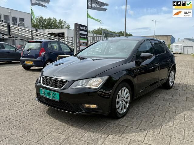Zwart Gebruikt 2013 Seat Leon Style Hatchback | € 3.999 (Eerlijke prijs) - Afbeelding 1/4