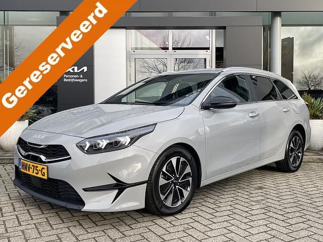 Grijs Gebruikt 2025 Kia Ceed Sportswagon Stationwagen | € 30.945 (Duur) - Afbeelding 1/4