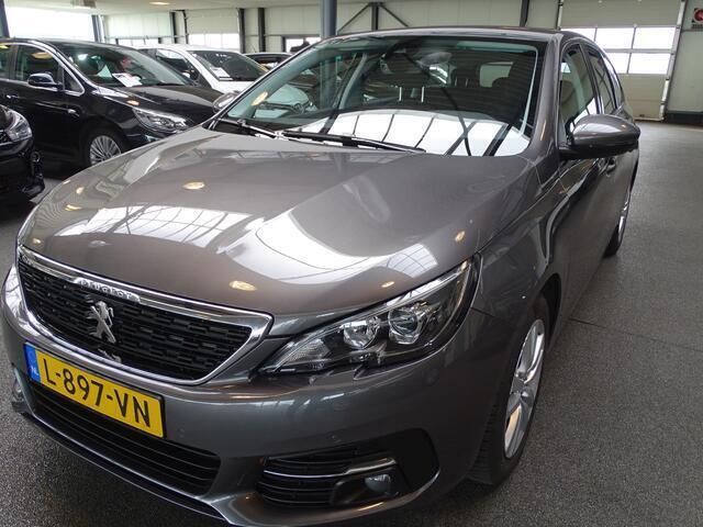 Grijs Gebruikt 2021 Peugeot 308 Active Stationwagen | € 13.350 (Goede deal) - Afbeelding 1/4