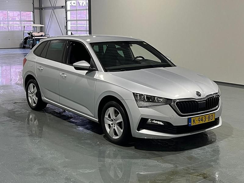 Occasion Skoda Scala Business Line 116 PK (85 kW) 2020 Grijs Hatchback