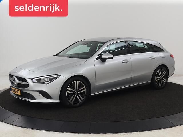 Grijs Occasion 2021 Mercedes CLA180 Shooting Brake Business Stationwagen | € 19.900 - Afbeelding 1/4