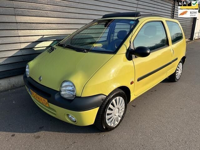 Geel Gebruikt 2000 Renault Twingo Hatchback | € 995 (Eerlijke prijs) - Afbeelding 1/4