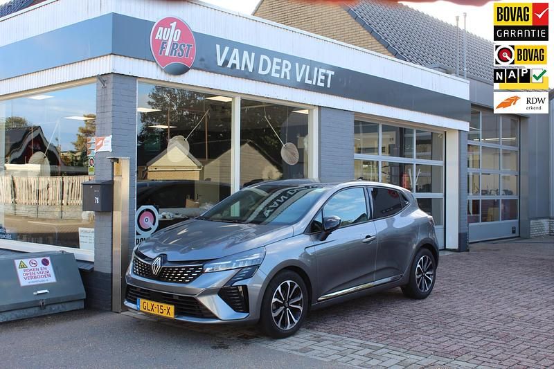 Grijs Gebruikt 2024 Renault Clio V Techno Hatchback | € 19.950 (Iets duurder) - Afbeelding 1/4