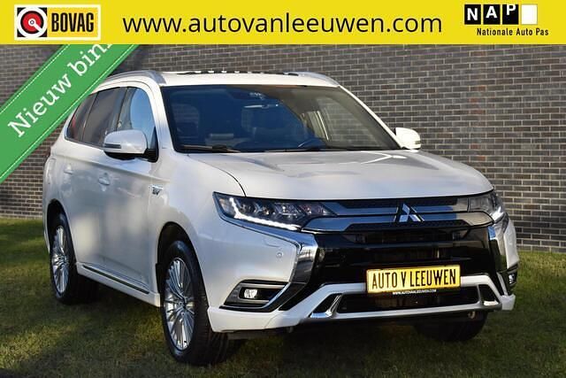 Wit Occasion 2019 Mitsubishi Outlander Edition SUV | € 20.425 (Goede deal) - Afbeelding 1/4
