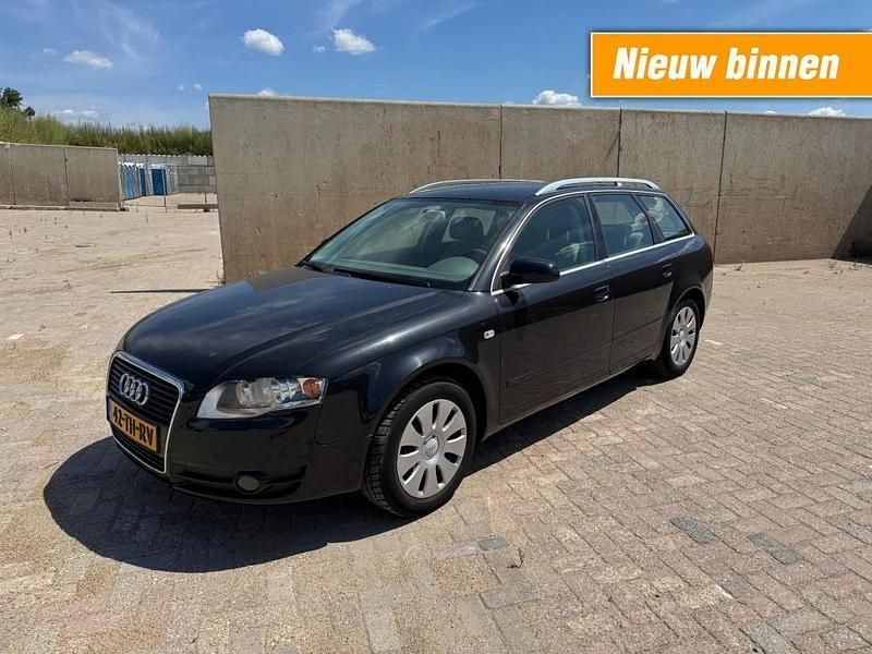 Zwart, metallic lak Gebruikt 2006 Audi A4 Stationwagen | € 2.490 (Goede deal) - Afbeelding 1/4