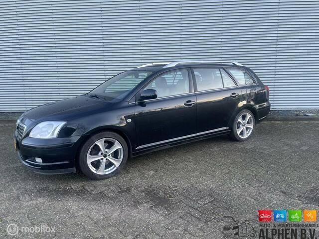 Zwart Gebruikt 2004 Toyota Avensis Executive Stationwagen | € 2.150 (Eerlijke prijs) - Afbeelding 1/4