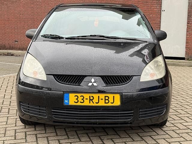 Occasion Mitsubishi Colt Invite 95 PK (69 kW) 2005 Zwart Hatchback