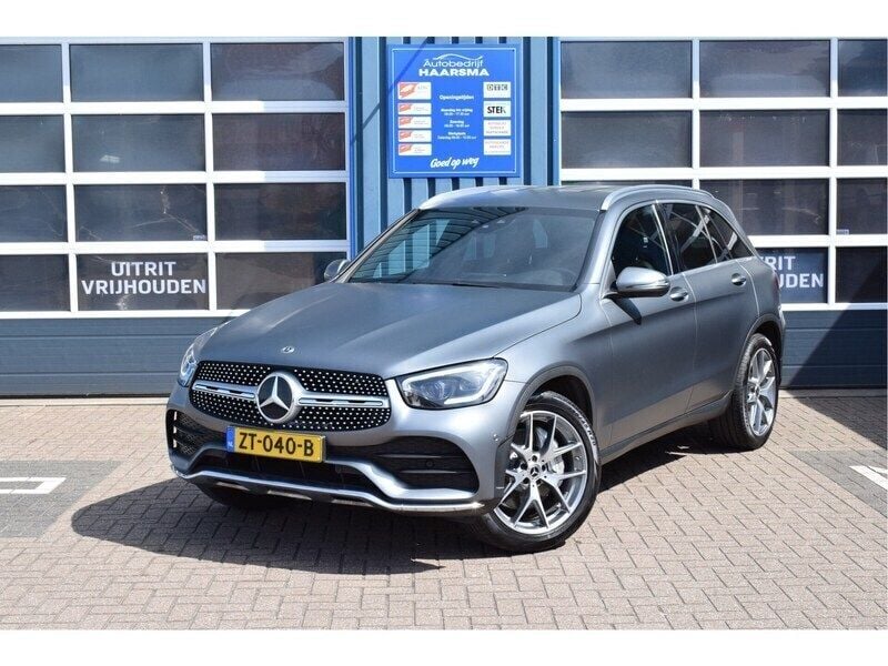 Grijs Gebruikt 2019 Mercedes 200 Premium SUV | € 36.650 - Afbeelding 1/4