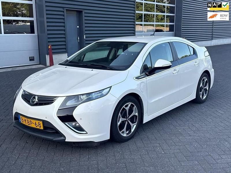 Wit Gebruikt 2013 Opel Ampera Hatchback | € 6.950 (Eerlijke prijs) - Afbeelding 1/4