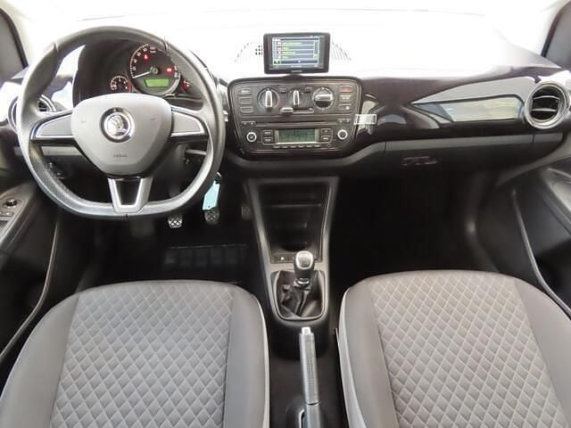 Grijs (metallic) Gebruikt 2016 Skoda Citigo Fresh Hatchback | € 7.950 (Eerlijke prijs) - Afbeelding 1/4