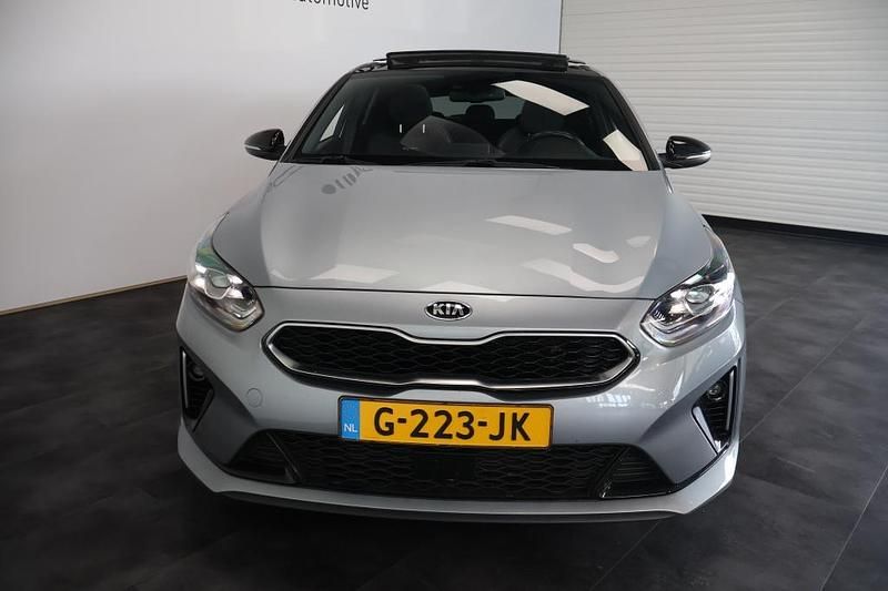 Occasion Kia ProCeed GT-Line 120 PK (88 kW) 2019 Grijs Hatchback