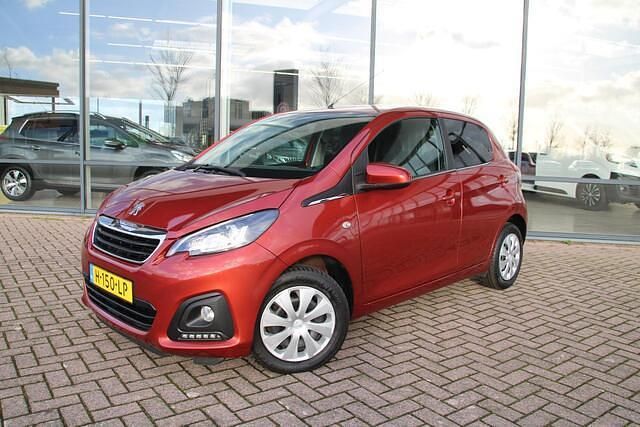 Rood Occasion 2020 Peugeot 108 Active Hatchback | € 9.900 (Iets duurder) - Afbeelding 1/4
