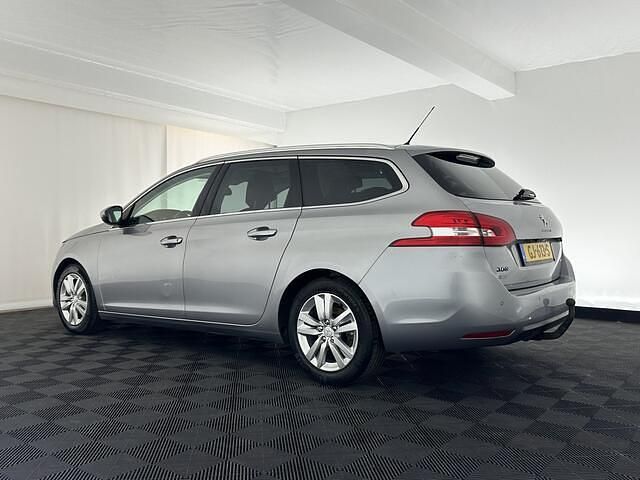 Occasion Peugeot 308 SW Comfort 120 PK (88 kW) 2015 Grijs (metallic) Stationwagen