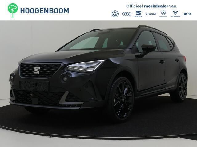 Zwart Nieuw 2025 Seat Arona Business SUV | € 36.250 - Afbeelding 1/4