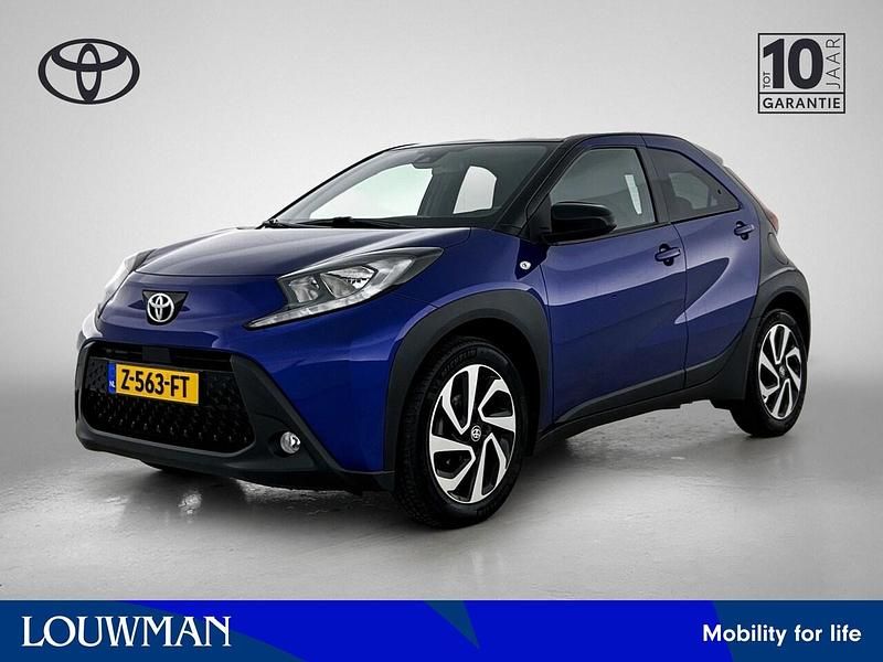 Blauw Occasion 2023 Toyota Aygo X Pulse SUV | € 19.945 (Eerlijke prijs) - Afbeelding 1/3