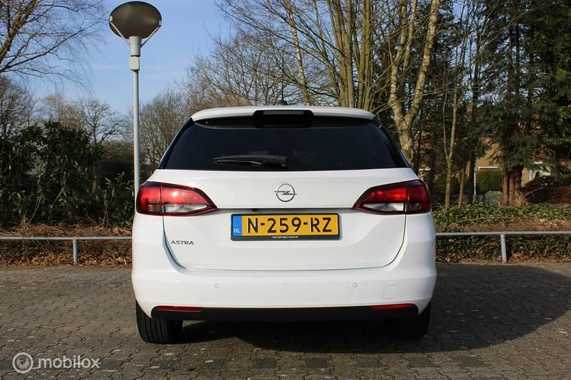 Occasion Opel Astra Business Elegance 110 PK (80 kW) 2021 Wit Stationwagen