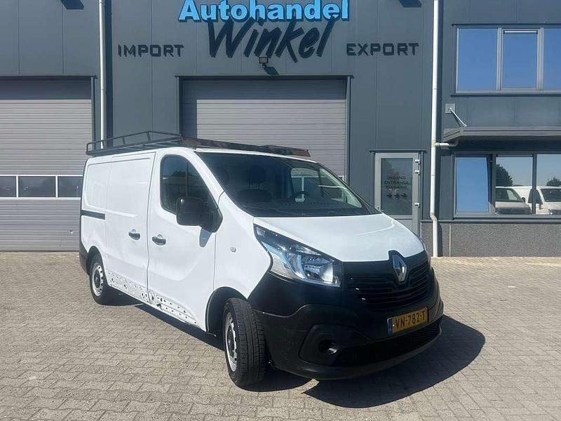 Wit Occasion 2015 Renault Trafic MPV | € 3.100 - Afbeelding 1/4