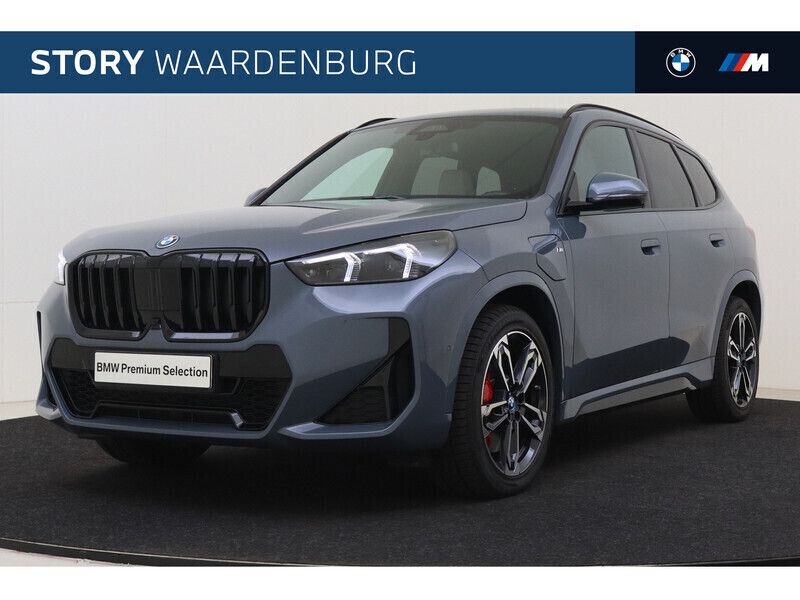 Grijs Gebruikt 2024 BMW X1 M Sport SUV | € 56.950 (Eerlijke prijs) - Afbeelding 1/4