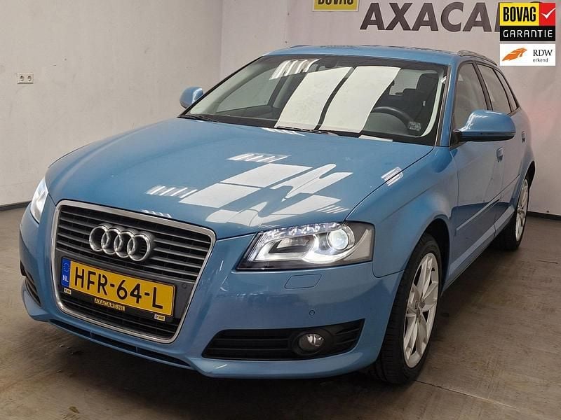 Blauw Gebruikt 2009 Audi A3 Attraction Hatchback | € 8.495 (Iets duurder) - Afbeelding 1/4