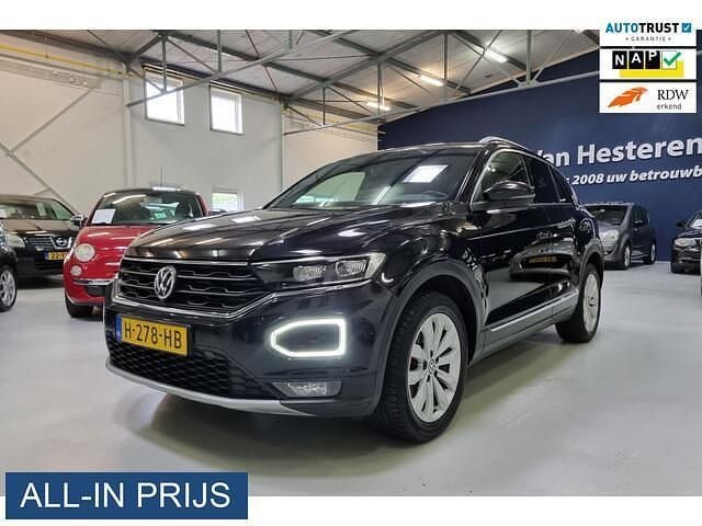 Zwart Gebruikt 2020 VW T-Roc Sport SUV | € 16.700 (Eerlijke prijs) - Afbeelding 1/4