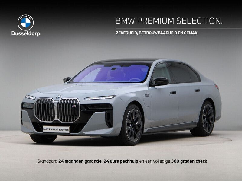Grijs Gebruikt 2024 BMW M760e Comfort Edition Sedan | € 137.950 - Afbeelding 1/4