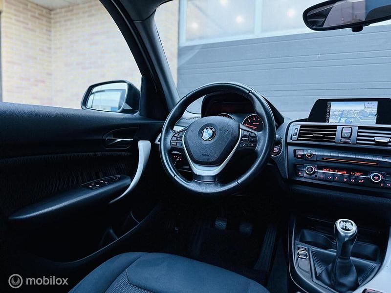 Grijs Gebruikt 2013 BMW 116 Executive Hatchback | € 6.250 (Goede deal) - Afbeelding 1/4