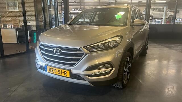 Beige Gebruikt 2018 Hyundai Tucson Comfort SUV | € 17.450 (Eerlijke prijs) - Afbeelding 1/4