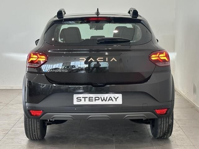 Nieuw Dacia Sandero Extreme 101 PK (74 kW) 2025 Zwart Hatchback