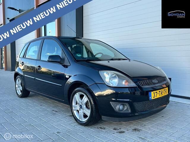 Zwart Occasion 2007 Ford Fiesta Futura Hatchback | € 1.749 (Goede deal) - Afbeelding 1/4