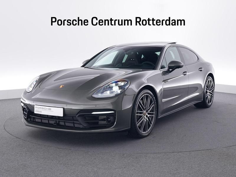 Groen Gebruikt 2024 Porsche Panamera Platinum Edition Sedan | € 119.900 - Afbeelding 1/4