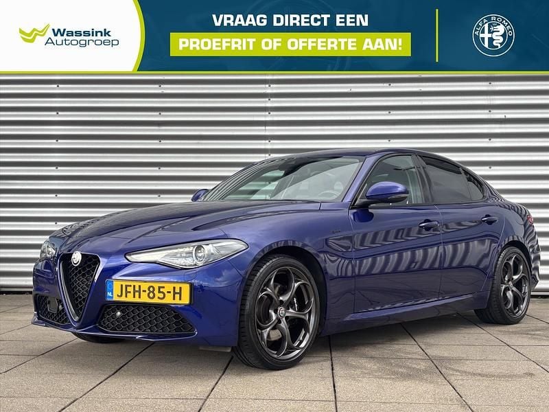 Blauw Gebruikt 2020 Alfa Romeo Giulia Sprint Sedan | € 35.920 (Eerlijke prijs) - Afbeelding 1/4