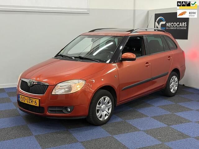 Occasion Skoda Fabia Tour 105 PK (77 kW) 2009 Oranje Stationwagen