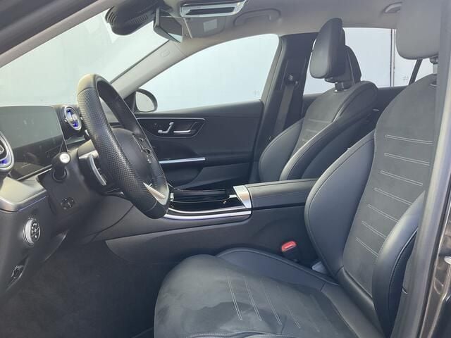 Occasion Mercedes C220 AMG line 220 PK (161 kW) 2024 Grijs, metallic lak Sedan