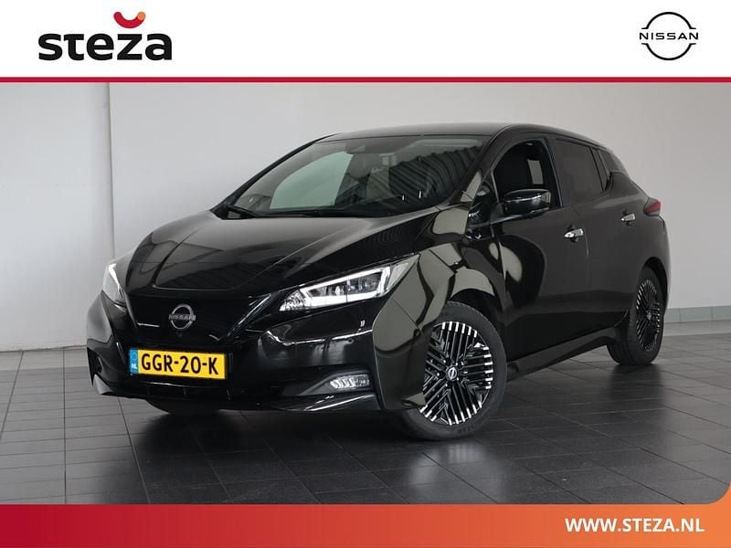 Zwart Gebruikt 2024 Nissan Leaf Tekna Hatchback | € 24.949 (Duur) - Afbeelding 1/4