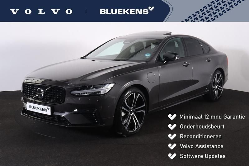 Grijs Gebruikt 2024 Volvo S90 Plus Sedan | € 45.900 (Duur) - Afbeelding 1/4